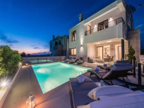 Villa Ana,luxury wellness villa with heated pool and jacuzzi